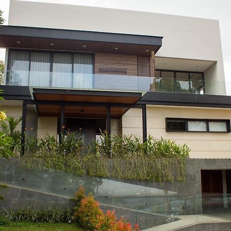 Villa Dago Pakar Bandung Exterior foto
